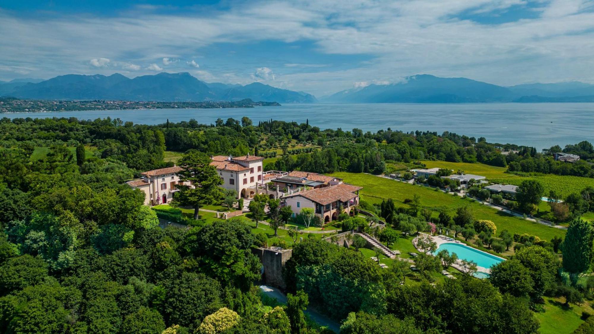 Castello Belvedere Aparthotel Desenzano del Garda