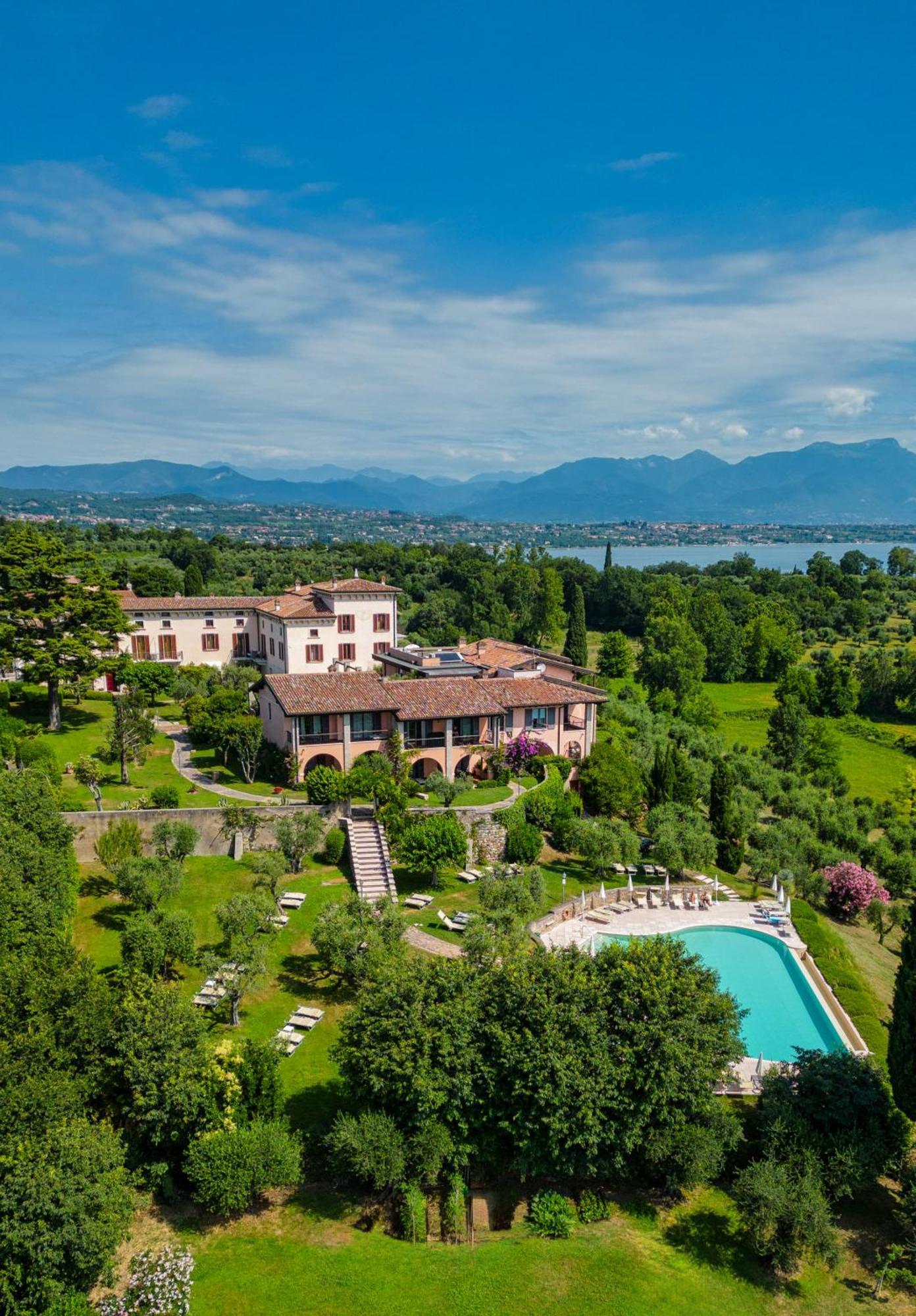 Castello Belvedere Aparthotel