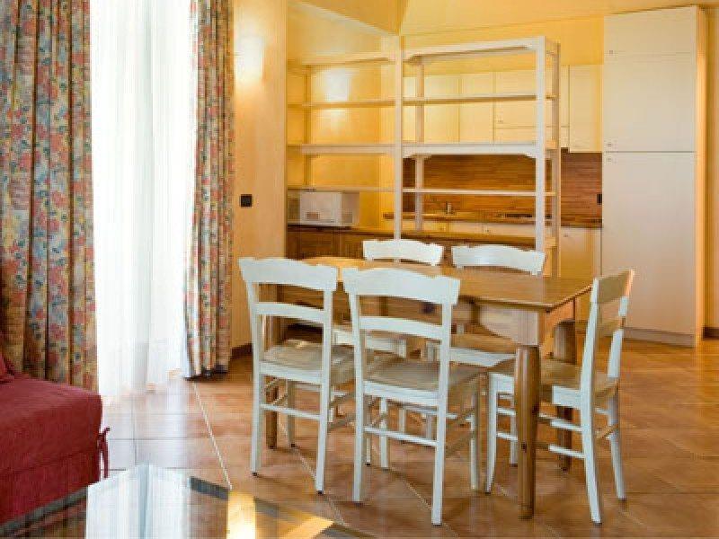 Aparthotel Castello Belvedere Desenzano del Garda